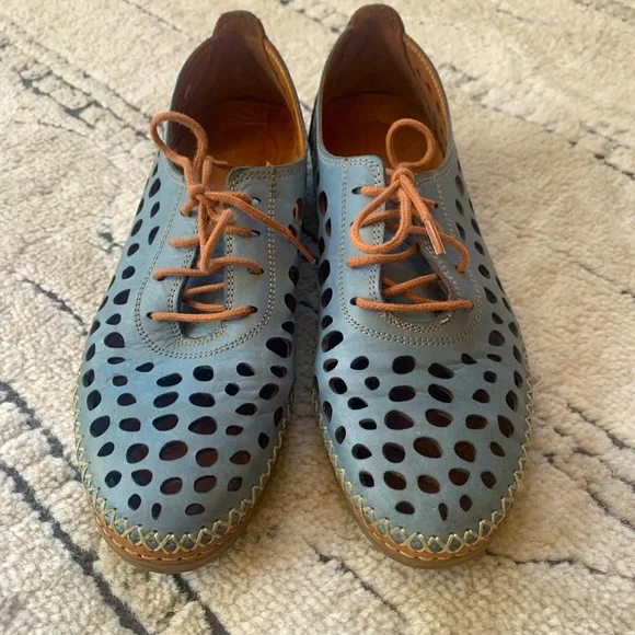 Spring Step Shoes - Picture 1 of 5